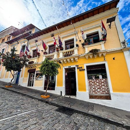 The Secret Garden Hostel กีโต ภายนอก รูปภาพ