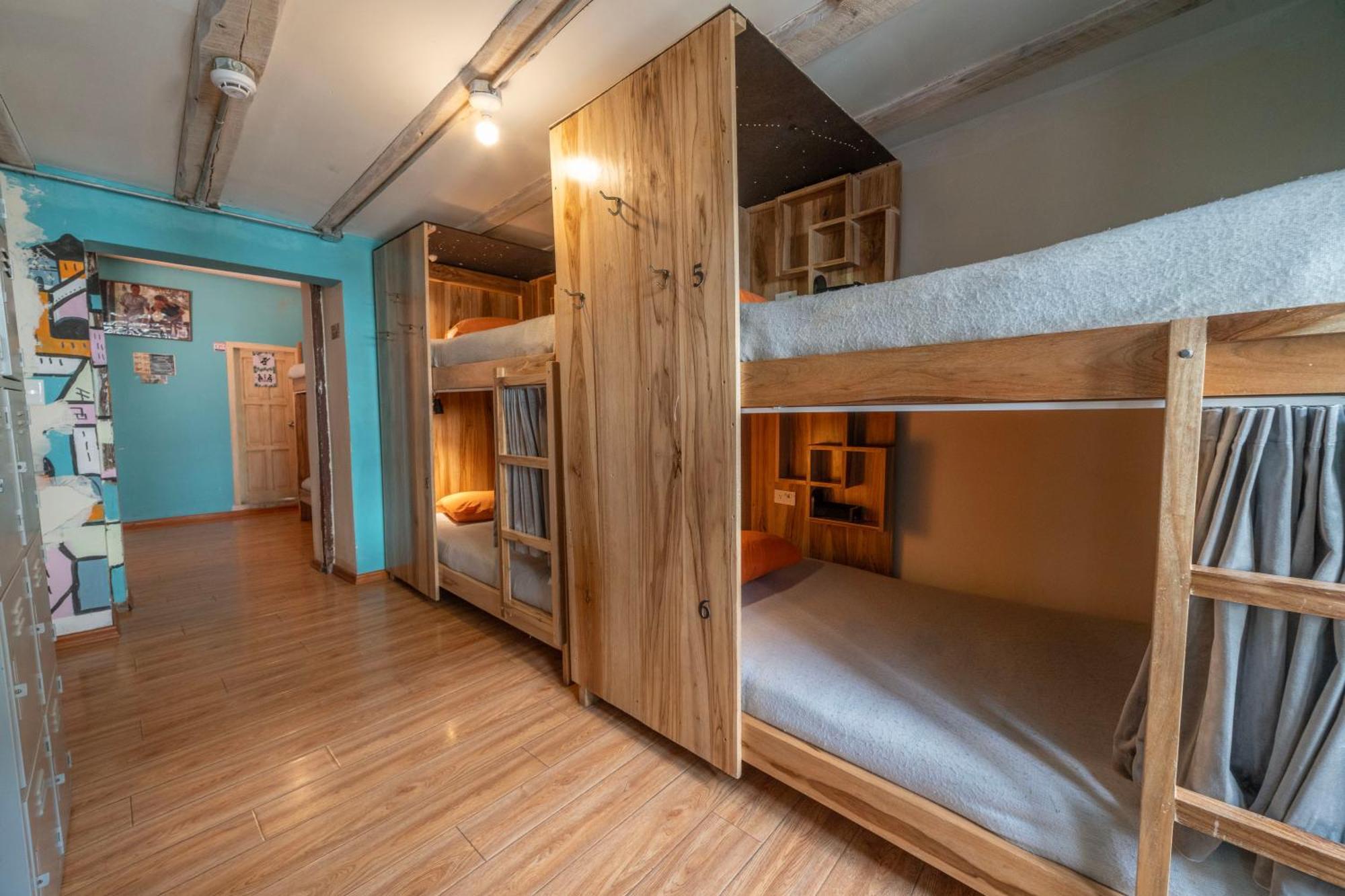The Secret Garden Hostel กีโต ภายนอก รูปภาพ