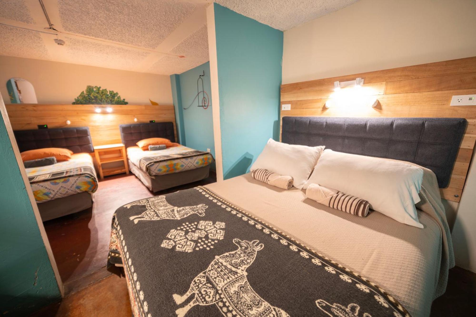 The Secret Garden Hostel กีโต ภายนอก รูปภาพ
