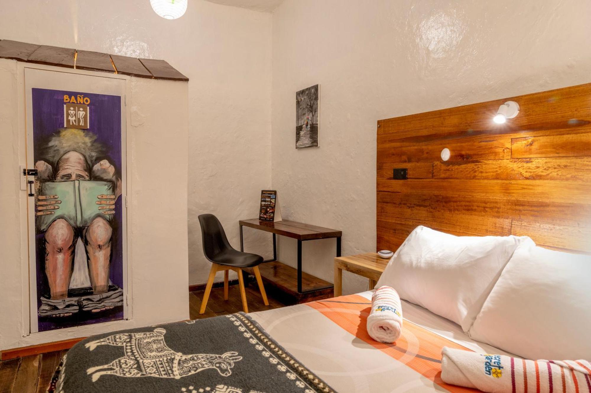 The Secret Garden Hostel กีโต ภายนอก รูปภาพ