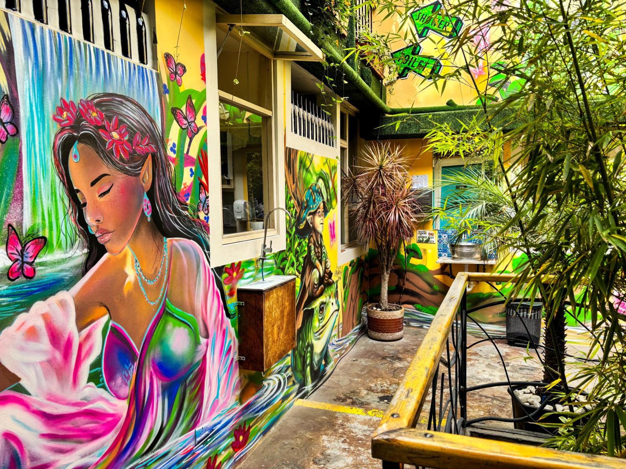 The Secret Garden Hostel กีโต ภายนอก รูปภาพ