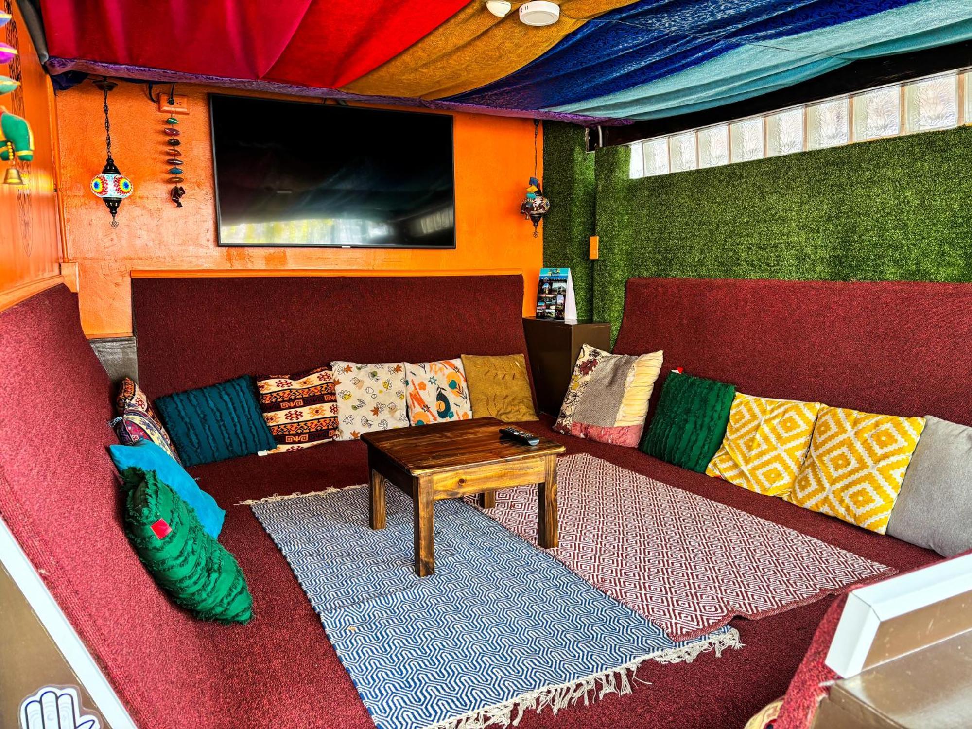 The Secret Garden Hostel กีโต ภายนอก รูปภาพ